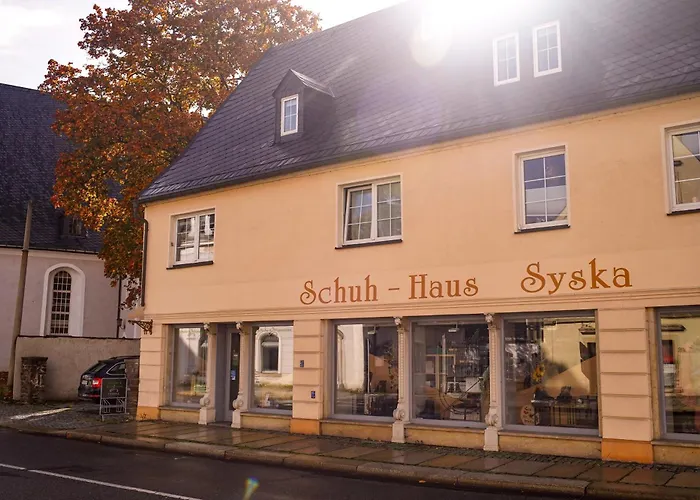 Am Markt In Апартаменты *